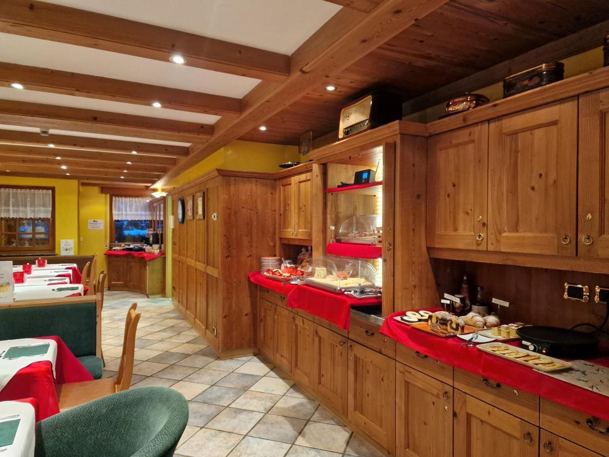 Chalet Brigitte B&B Arabba Exterior photo