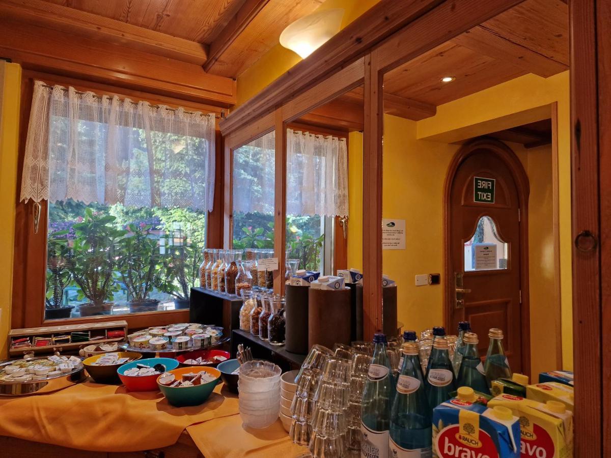 Chalet Brigitte B&B Arabba Exterior photo