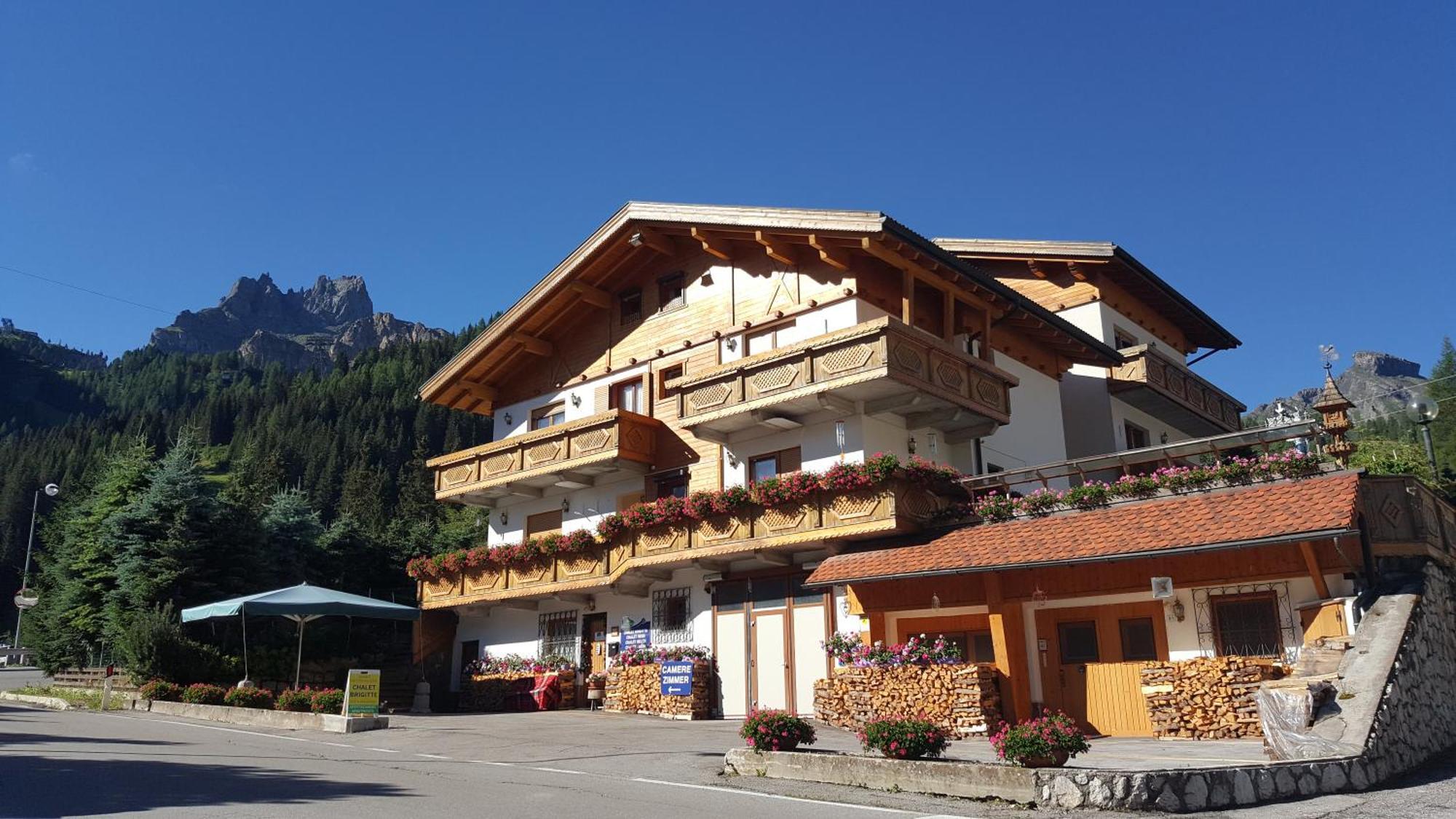 Chalet Brigitte B&B Arabba Exterior photo